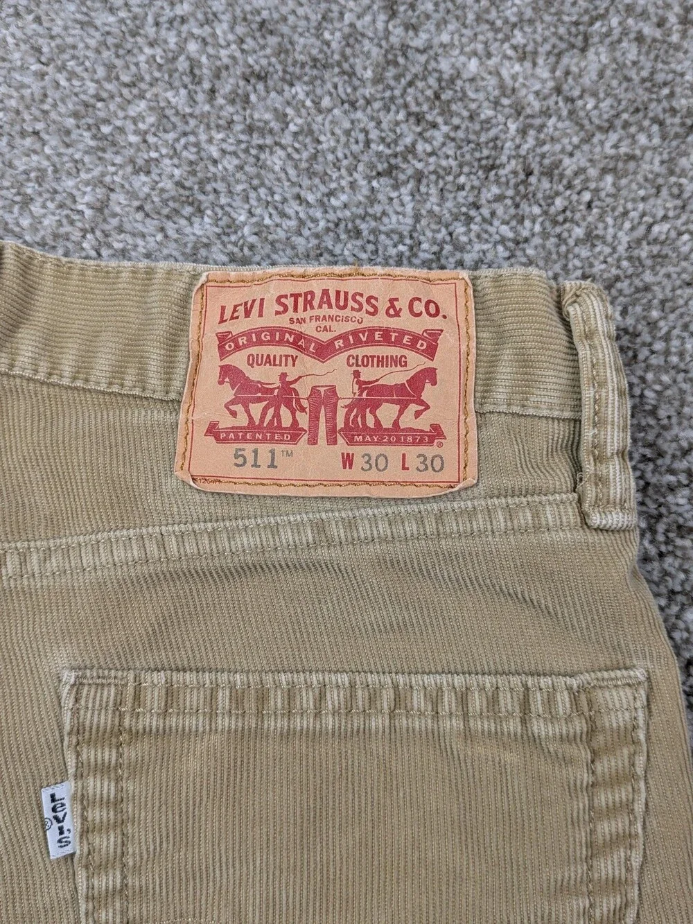 Levis 511 Pants Mens 30x30 Tan Corduroy Slim Fit Zip Fly Casual Stretch